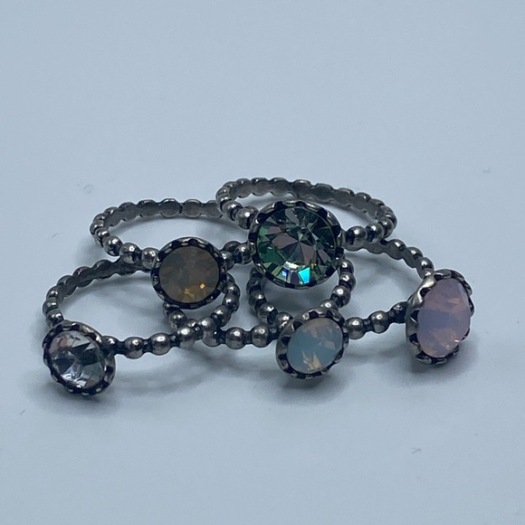 Club Monaco Set of 5 Stacking Pastel Jewel Rings Size 7 - Picture 1 of 6